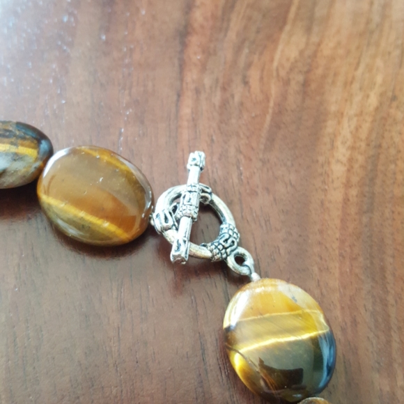 (NWOT) Tigers Eye Quartz Necklace w/ Tiger Charm - Picture 4 of 7